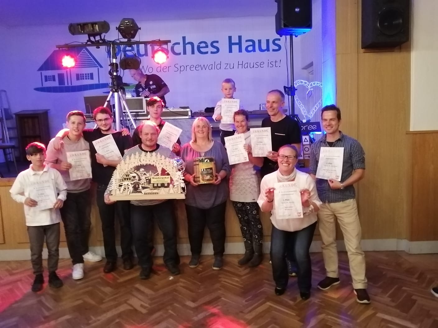 Toller Saisonabschluss – KC Erkner gewinnt Pokal und Gurkenfass