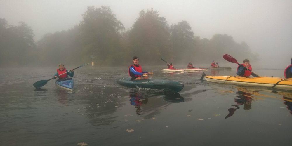 Abpaddeln im Nebel – Erkneraner Kanuten gehen in die Winterpause